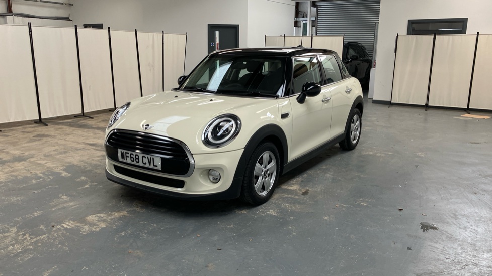 MINI Hatchback 1.5 Cooper II 5dr Auto Petrol Hatchback - Image 25
