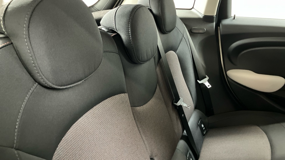 MINI Hatchback 1.5 Cooper II 5dr Auto Petrol Hatchback - Image 33