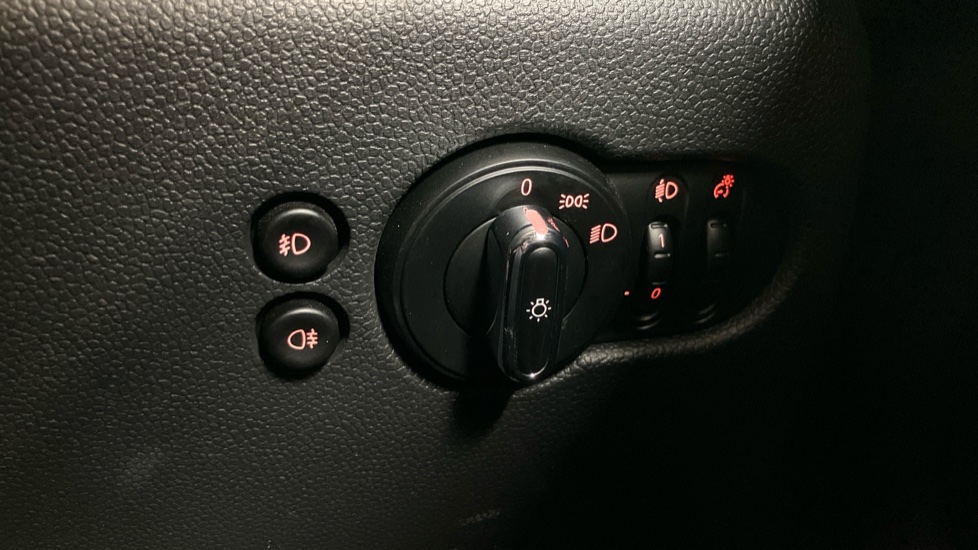 MINI Hatchback 1.5 Cooper II 5dr Auto Petrol Hatchback - Image 36