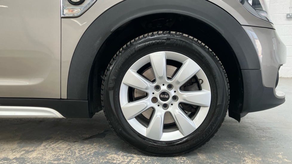 MINI Countryman 1.5 Cooper S E ALL4 PHEV 5dr Auto Hatchback - Image 7