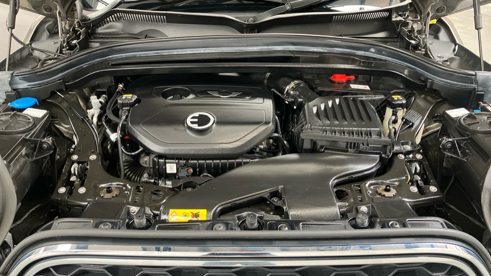 MINI Countryman 1.5 Cooper S E ALL4 PHEV 5dr Auto Hatchback - Image 8