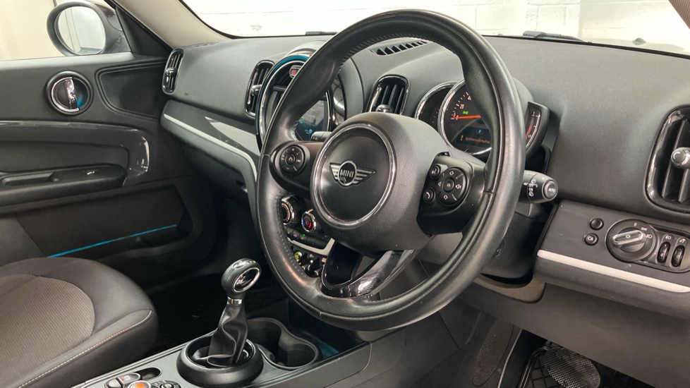 MINI Countryman 1.5 Cooper S E ALL4 PHEV 5dr Auto Hatchback - Image 11
