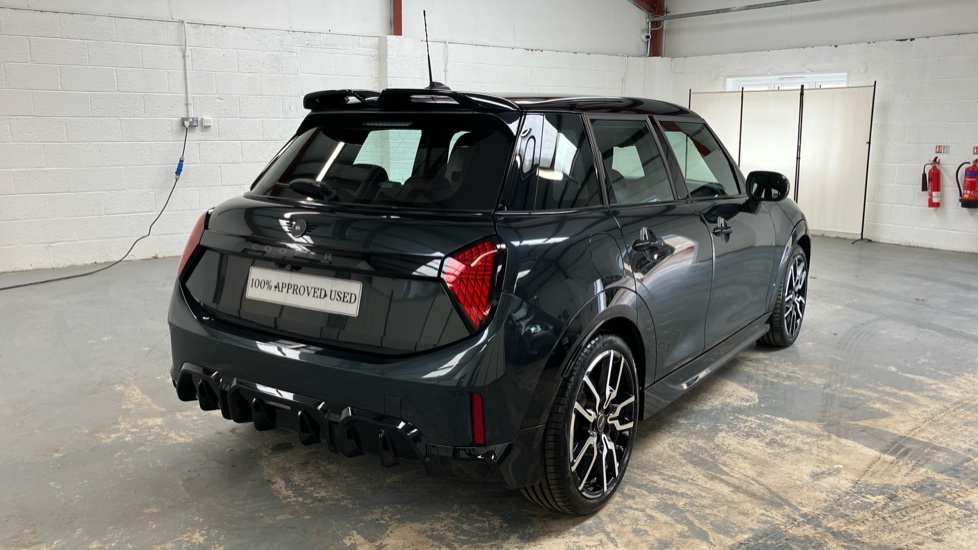 MINI Cooper 1.5 C Sport 5dr Auto Petrol Hatchback - Image 26