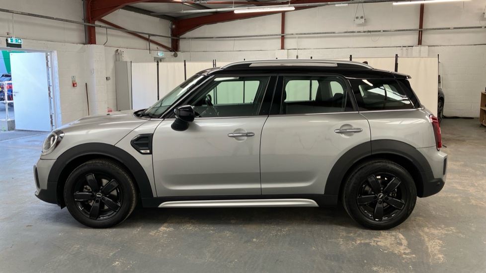 MINI Countryman 1.5 Cooper Classic 5dr Auto Petrol Hatchback - Image 28