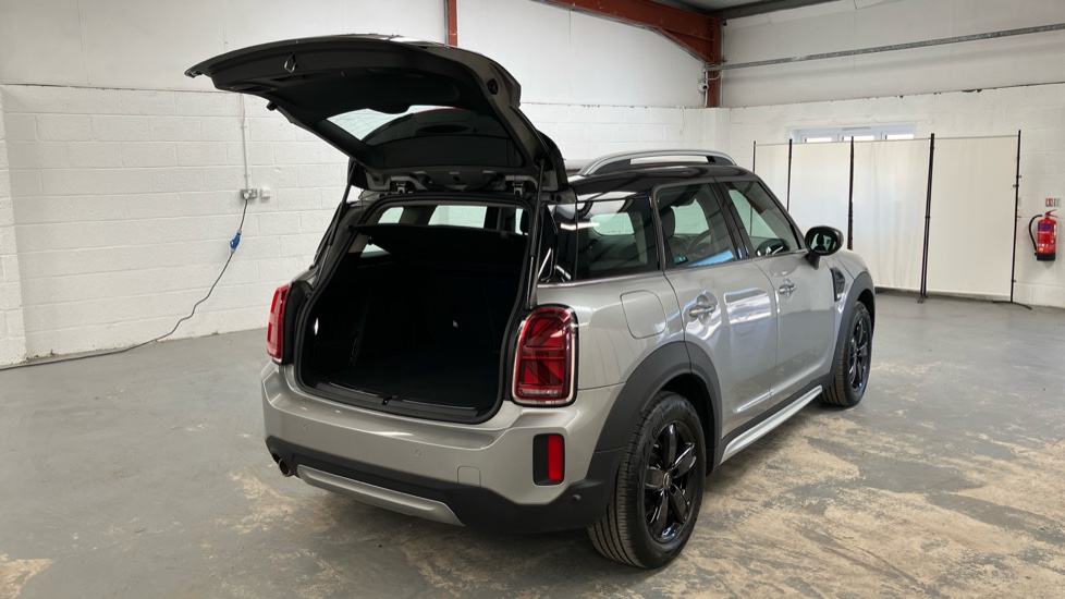 MINI Countryman 1.5 Cooper Classic 5dr Auto Petrol Hatchback - Image 39