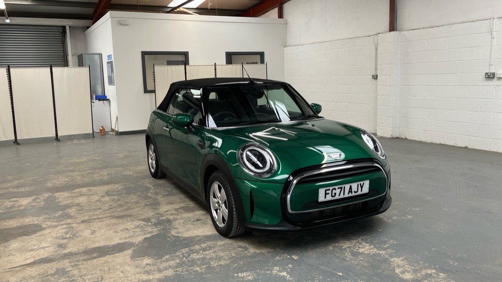 MINI Convertible 1.5 Cooper Classic 2dr Petrol Convertible - Image 31