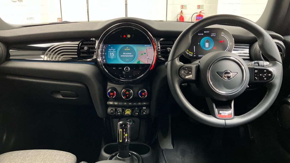 MINI Hatchback 135kW Cooper S Multitone Edition 33kWh 3dr Auto Electric Hatchback - Image 4