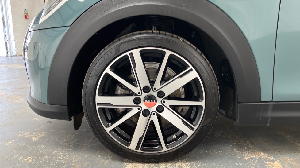 MINI Hatchback 135kW Cooper S Multitone Edition 33kWh 3dr Auto Electric Hatchback - Image 29