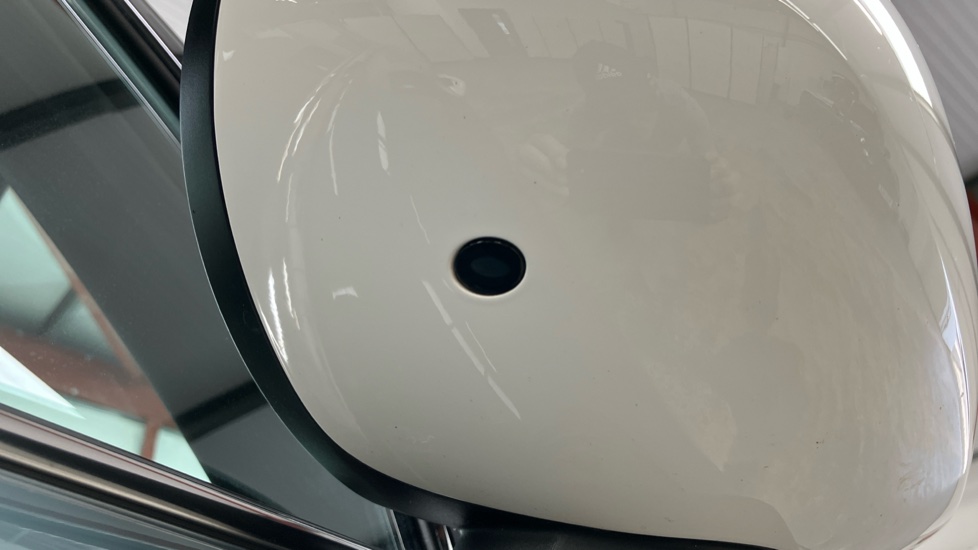 MINI Hatchback 135kW Cooper S Multitone Edition 33kWh 3dr Auto Electric Hatchback - Image 54
