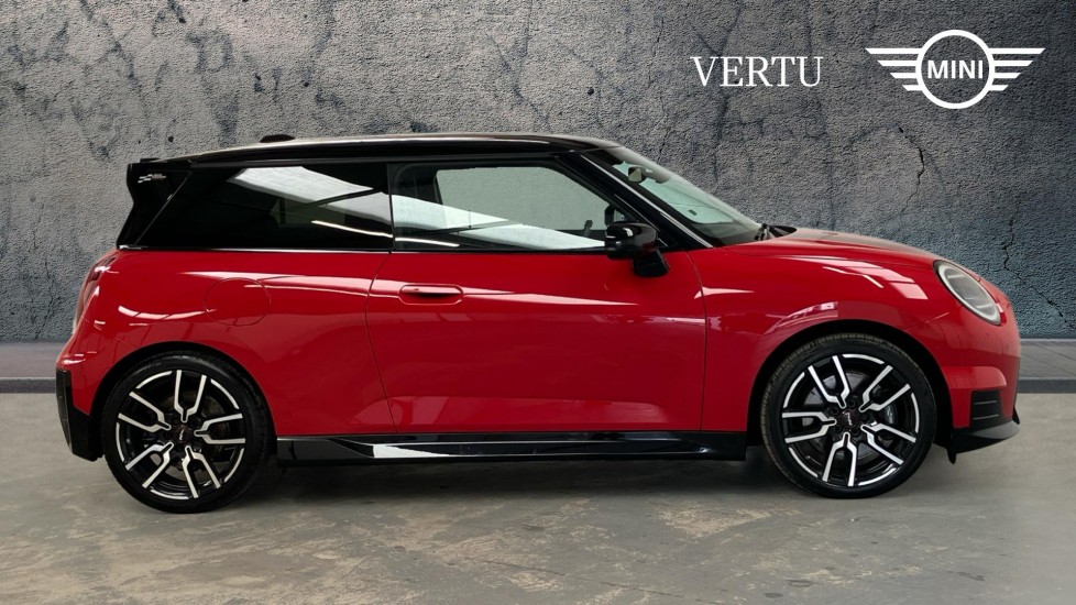 MINI Cooper 160kW SE Sport 54kWh 3dr Auto Electric Hatchback - Image 3