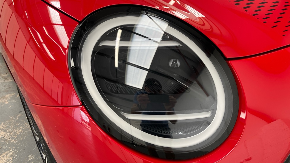 MINI Cooper 160kW SE Sport 54kWh 3dr Auto Electric Hatchback - Image 23
