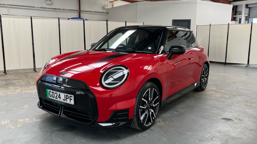 MINI Cooper 160kW SE Sport 54kWh 3dr Auto Electric Hatchback - Image 32