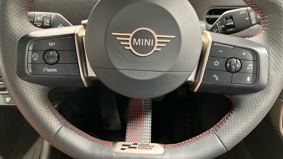 MINI Cooper 160kW SE Sport 54kWh 3dr Auto Electric Hatchback - Image 58
