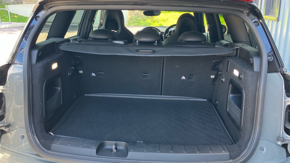 MINI Clubman 2.0 John Cooper Works ALL4 6dr Auto Petrol Estate - Image 13
