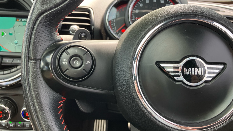 MINI Clubman 2.0 John Cooper Works ALL4 6dr Auto Petrol Estate - Image 17