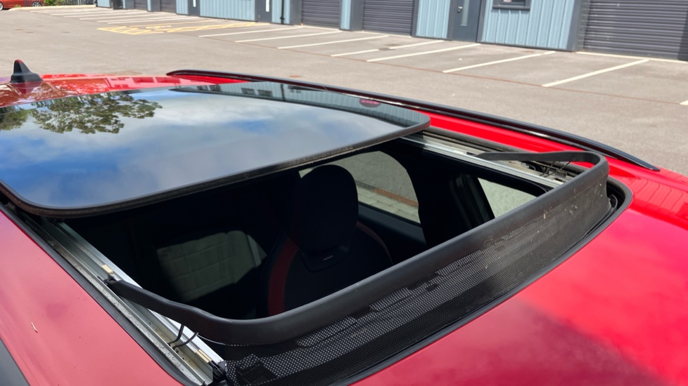 MINI Clubman 2.0 John Cooper Works ALL4 6dr Auto Petrol Estate - Image 25