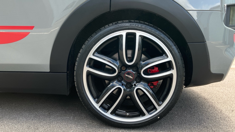 MINI Clubman 2.0 John Cooper Works ALL4 6dr Auto Petrol Estate - Image 39