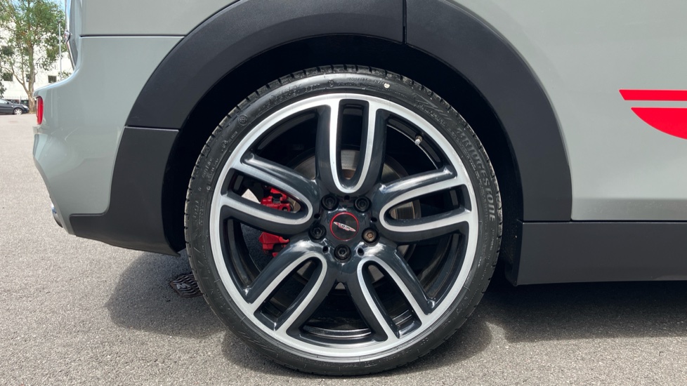 MINI Clubman 2.0 John Cooper Works ALL4 6dr Auto Petrol Estate - Image 41
