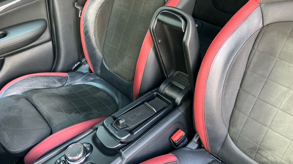 MINI Clubman 2.0 John Cooper Works ALL4 6dr Auto Petrol Estate - Image 76