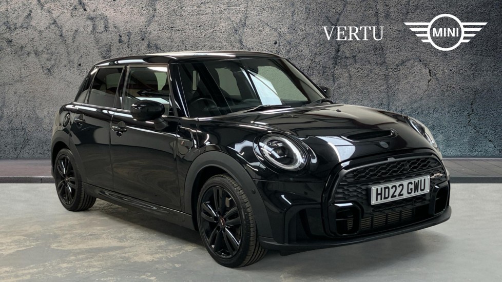 MINI Hatchback 2.0 Cooper S Sport 5dr Auto [Comfort/Nav Pack] Petrol Hatchback - Image 1