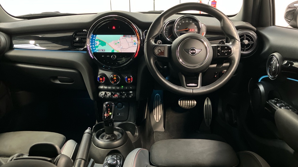 MINI Hatchback 2.0 Cooper S Sport 5dr Auto [Comfort/Nav Pack] Petrol Hatchback - Image 5
