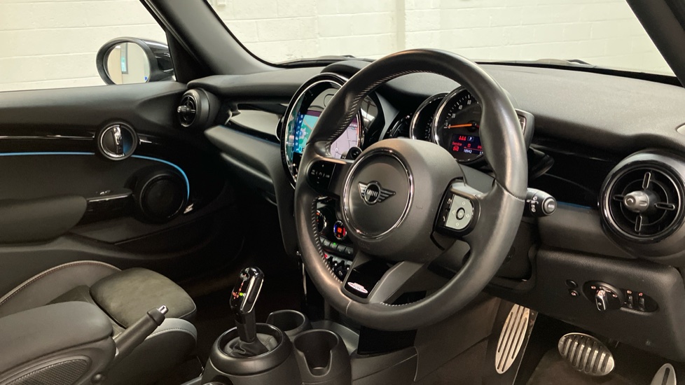 MINI Hatchback 2.0 Cooper S Sport 5dr Auto [Comfort/Nav Pack] Petrol Hatchback - Image 6