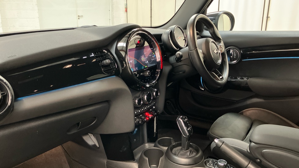 MINI Hatchback 2.0 Cooper S Sport 5dr Auto [Comfort/Nav Pack] Petrol Hatchback - Image 7