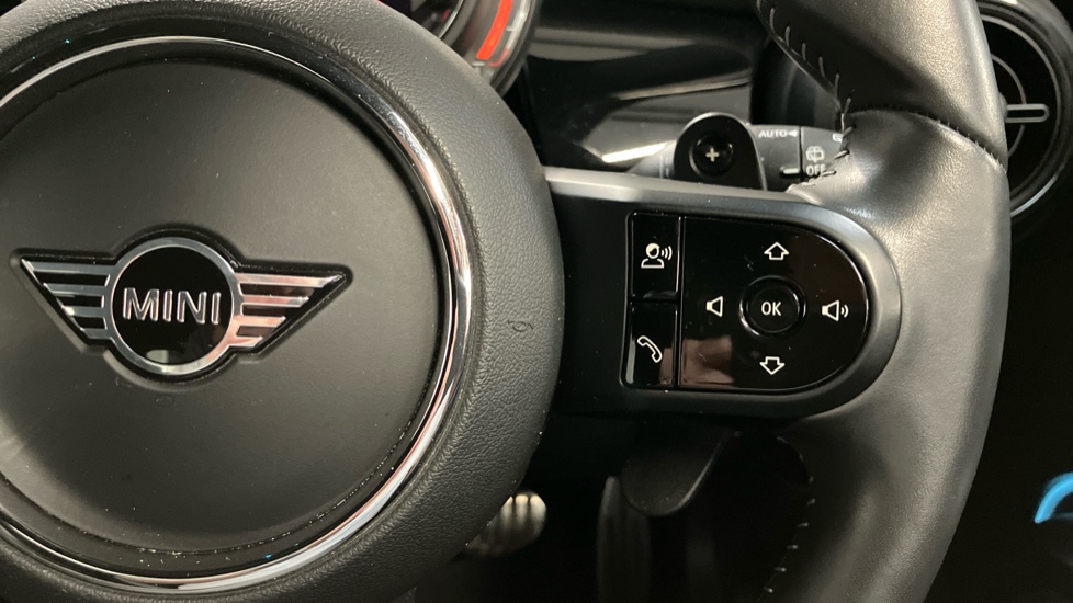 MINI Hatchback 2.0 Cooper S Sport 5dr Auto [Comfort/Nav Pack] Petrol Hatchback - Image 18