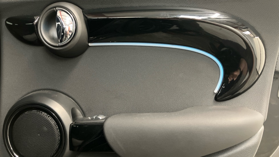 MINI Hatchback 2.0 Cooper S Sport 5dr Auto [Comfort/Nav Pack] Petrol Hatchback - Image 51