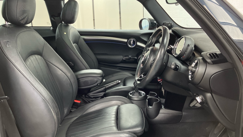 MINI Hatchback 1.5 Cooper Exclusive II 3dr Auto Petrol Hatchback - Image 11