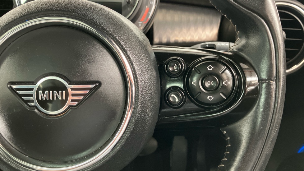 MINI Hatchback 1.5 Cooper Exclusive II 3dr Auto Petrol Hatchback - Image 18