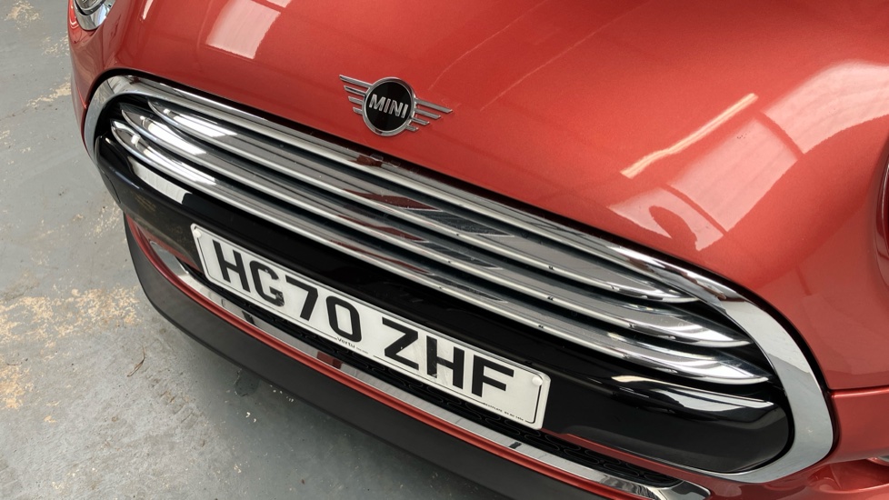 MINI Hatchback 1.5 Cooper Exclusive II 3dr Auto Petrol Hatchback - Image 32