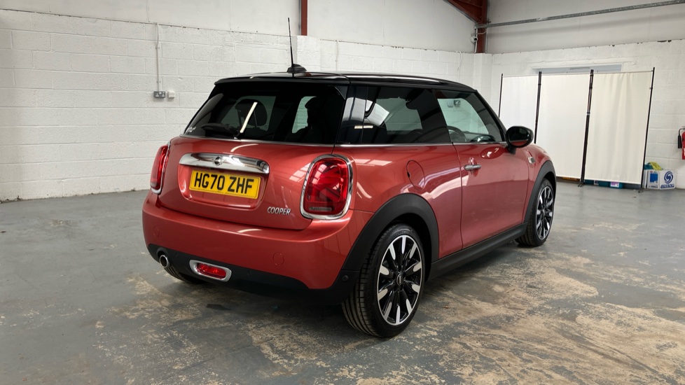 MINI Hatchback 1.5 Cooper Exclusive II 3dr Auto Petrol Hatchback - Image 39