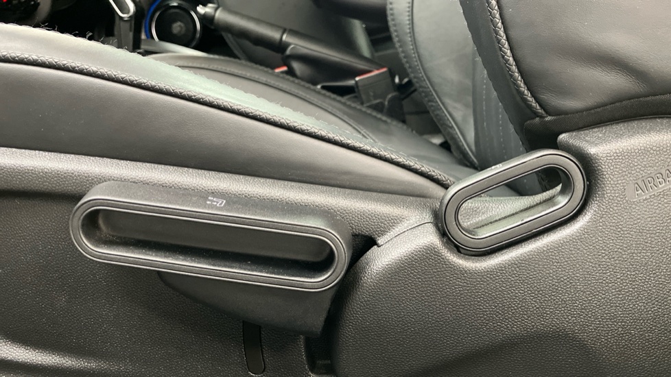 MINI Hatchback 1.5 Cooper Exclusive II 3dr Auto Petrol Hatchback - Image 51