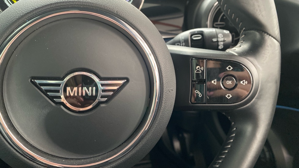 MINI Hatchback 135kW Cooper S Level 3 33kWh 3dr Auto Electric Hatchback - Image 18