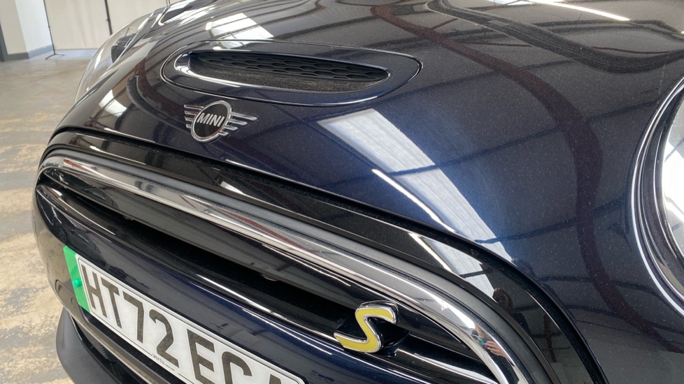 MINI Hatchback 135kW Cooper S Level 3 33kWh 3dr Auto Electric Hatchback - Image 24