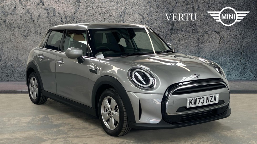 MINI Hatchback 1.5 Cooper Classic Premium Plus 5dr Auto Petrol Hatchback - Image 1