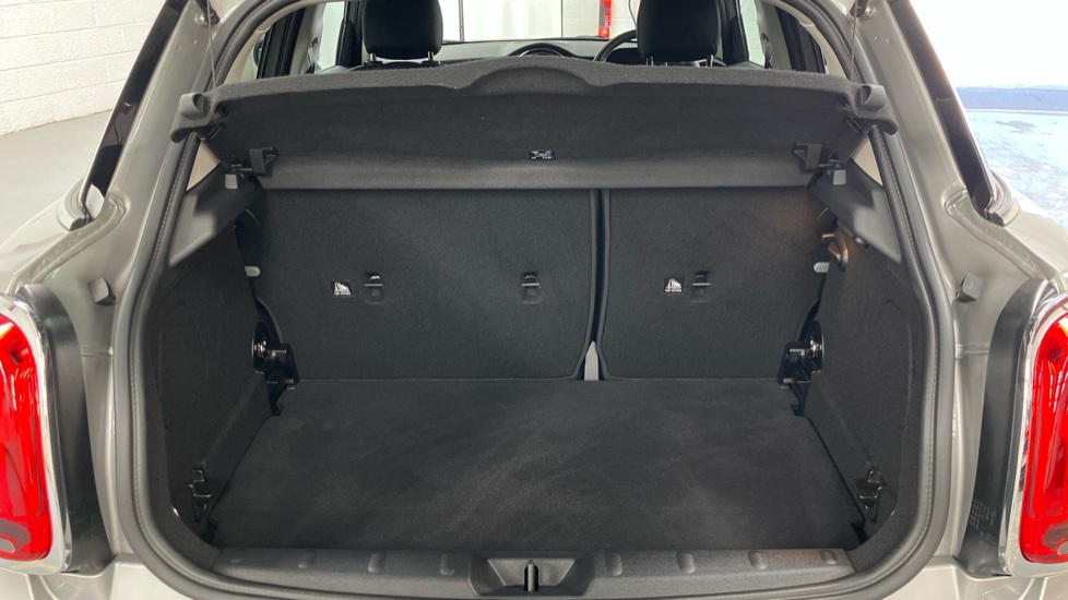 MINI Hatchback 1.5 Cooper Classic Premium Plus 5dr Auto Petrol Hatchback - Image 13