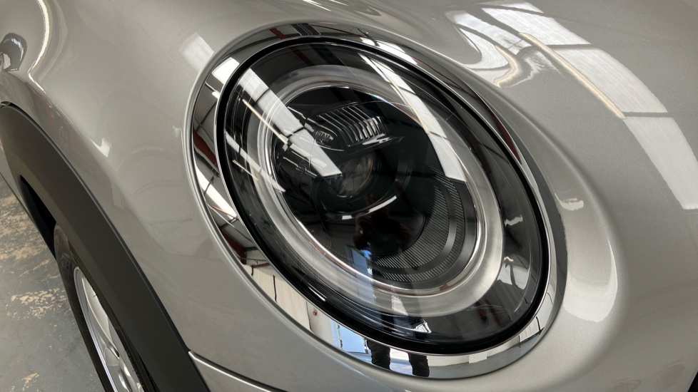 MINI Hatchback 1.5 Cooper Classic Premium Plus 5dr Auto Petrol Hatchback - Image 23