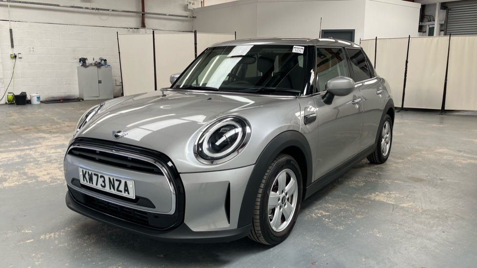 MINI Hatchback 1.5 Cooper Classic Premium Plus 5dr Auto Petrol Hatchback - Image 26