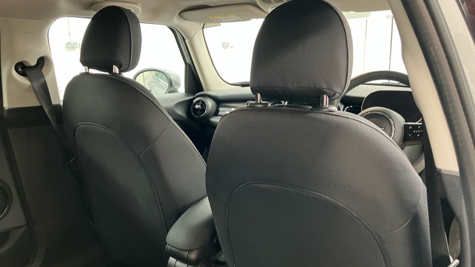 MINI Hatchback 1.5 Cooper Classic Premium Plus 5dr Auto Petrol Hatchback - Image 43
