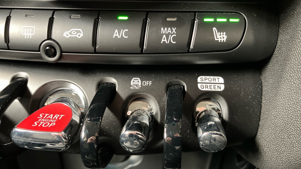 MINI Hatchback 1.5 Cooper Classic Premium Plus 5dr Auto Petrol Hatchback - Image 57