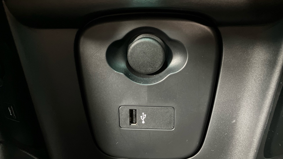 MINI Hatchback 1.5 Cooper Classic Premium Plus 5dr Auto Petrol Hatchback - Image 58