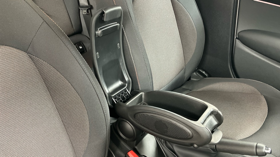 MINI Hatchback 1.5 Cooper Classic Premium Plus 5dr Auto Petrol Hatchback - Image 62