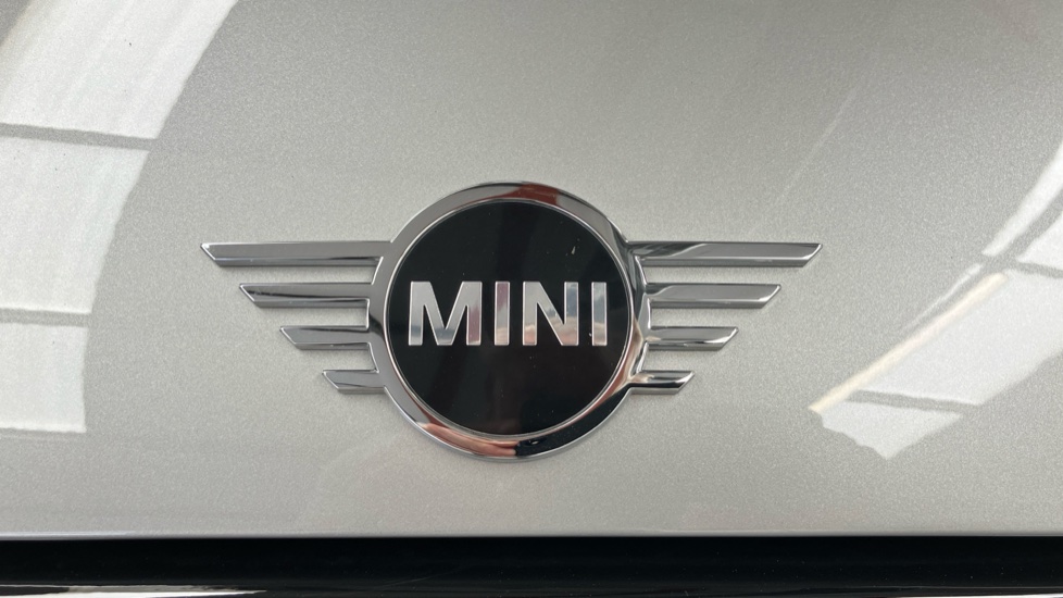 MINI Hatchback 1.5 Cooper Classic Premium Plus 5dr Auto Petrol Hatchback - Image 69