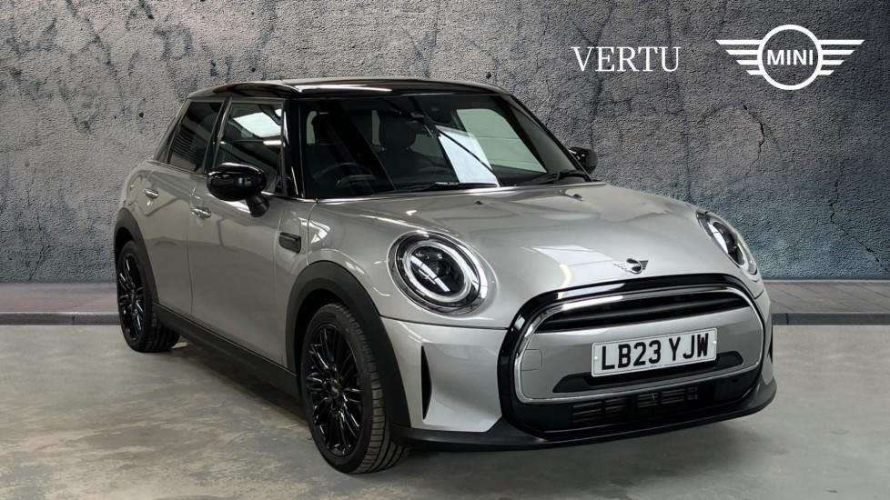 MINI Hatchback 1.5 Cooper Exclusive Premium 5dr Auto Petrol Hatchback - Image 1