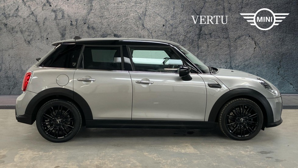 MINI Hatchback 1.5 Cooper Exclusive Premium 5dr Auto Petrol Hatchback - Image 3