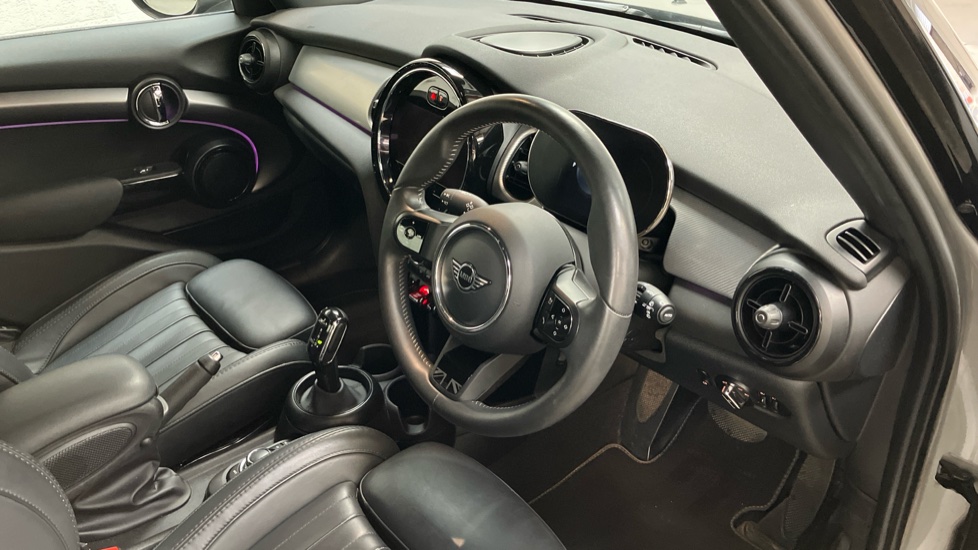 MINI Hatchback 1.5 Cooper Exclusive Premium 5dr Auto Petrol Hatchback - Image 6
