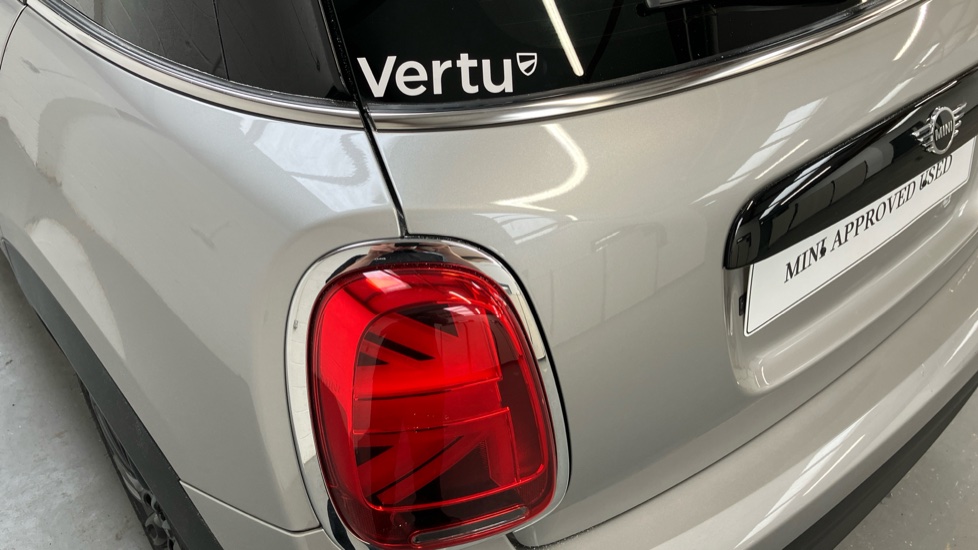 MINI Hatchback 1.5 Cooper Exclusive Premium 5dr Auto Petrol Hatchback - Image 24