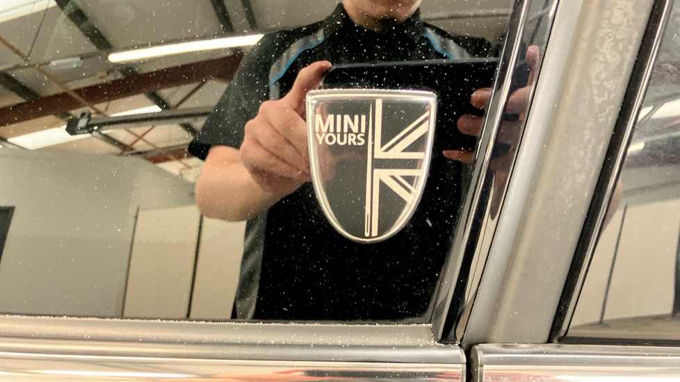 MINI Hatchback 1.5 Cooper Exclusive Premium 5dr Auto Petrol Hatchback - Image 27